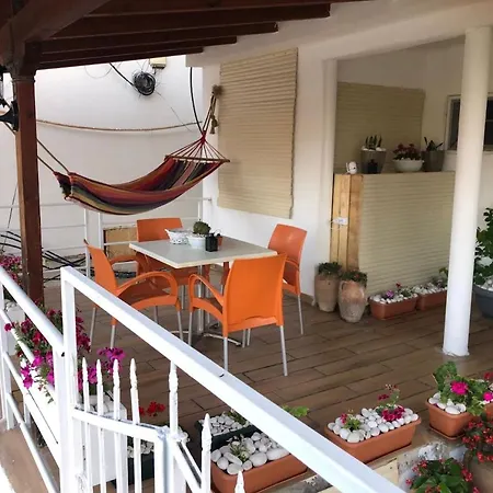 Geranium Apartment *