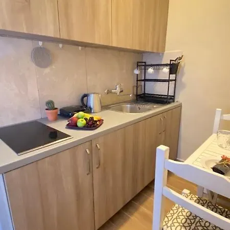 Apartment Geranium Ksamil